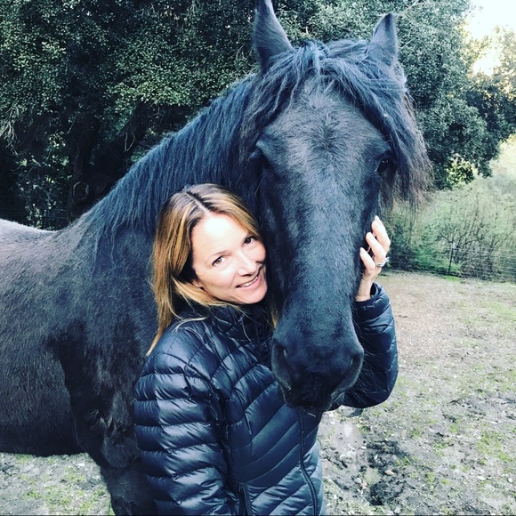 Meet your Posher, Liz - Picture 1 of 1